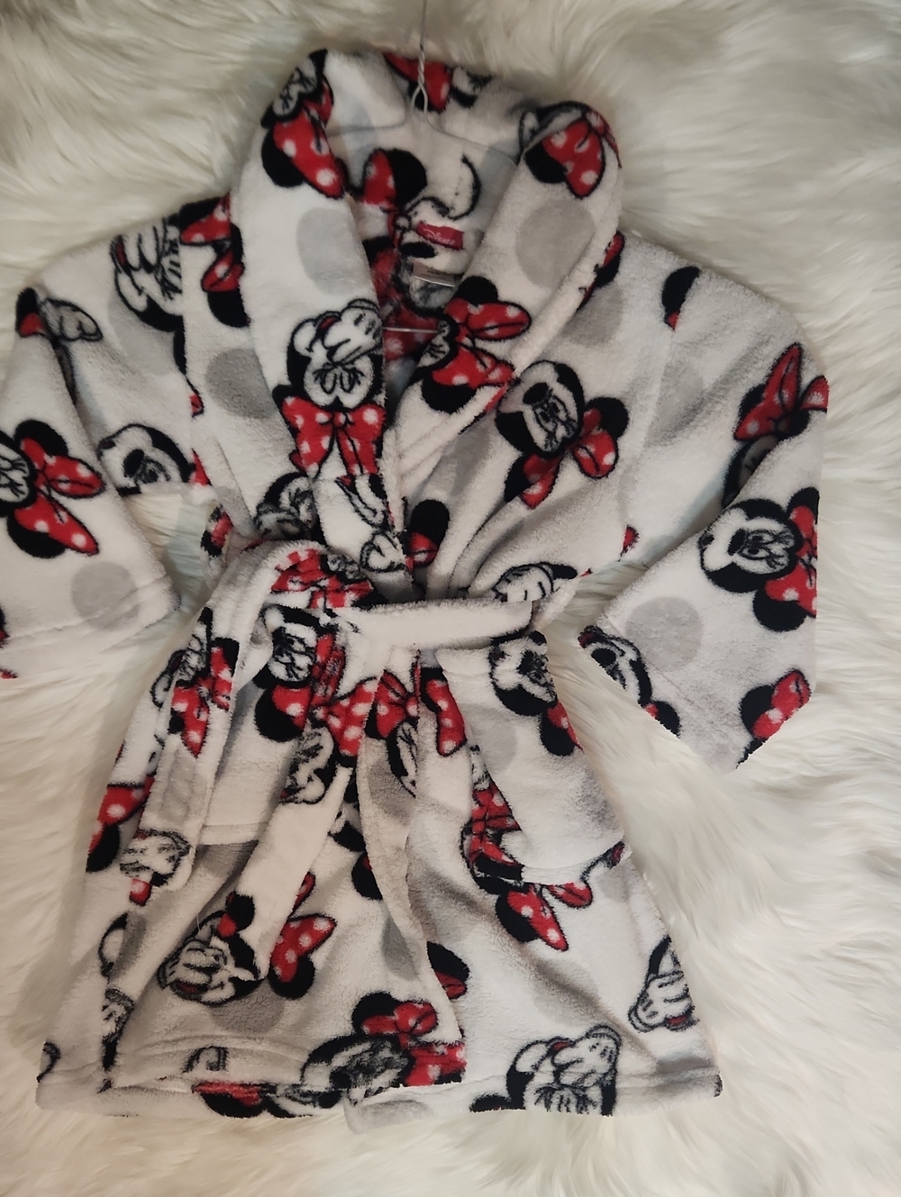 Kids Plush Disney Minnie Robe - White with Red Accents - Size: XS 4
